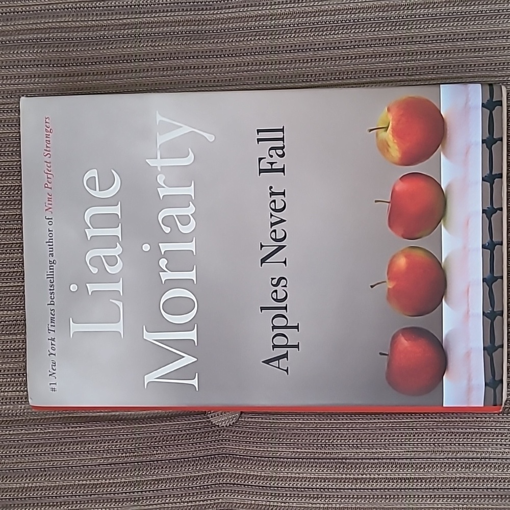 Apples Never Fall by Liane Moriarty